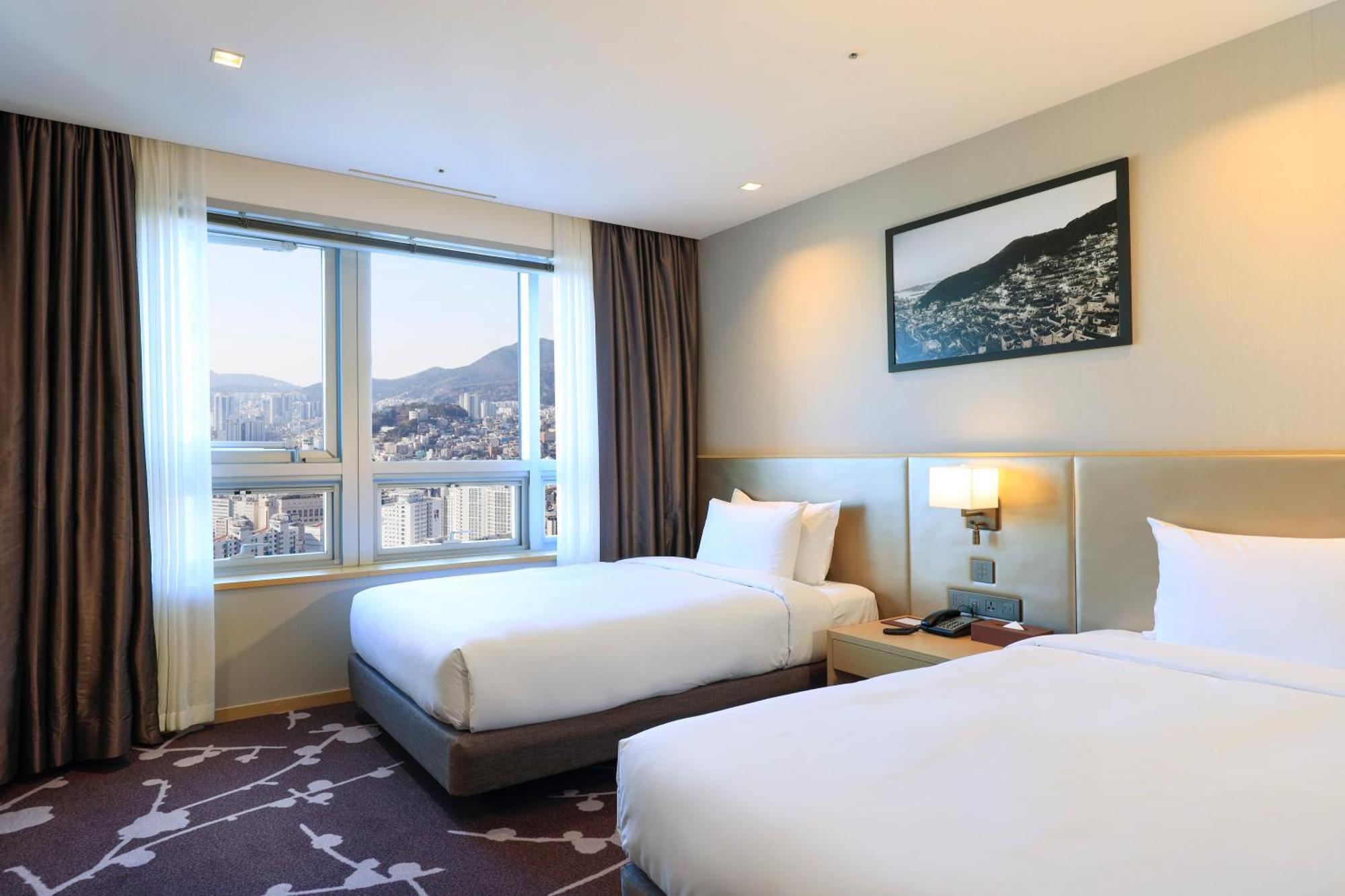 Avani Central Busan Exterior photo